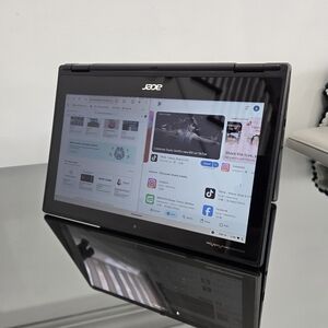 Acer Chromebook R721T-A692 11.6 Touchscreen 4 GB Ram 32GB Storage Chrome OS